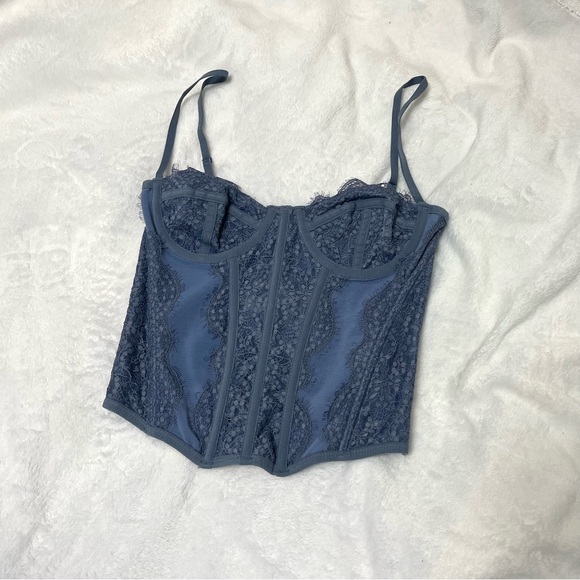 modern love corset - Picture 4 of 5